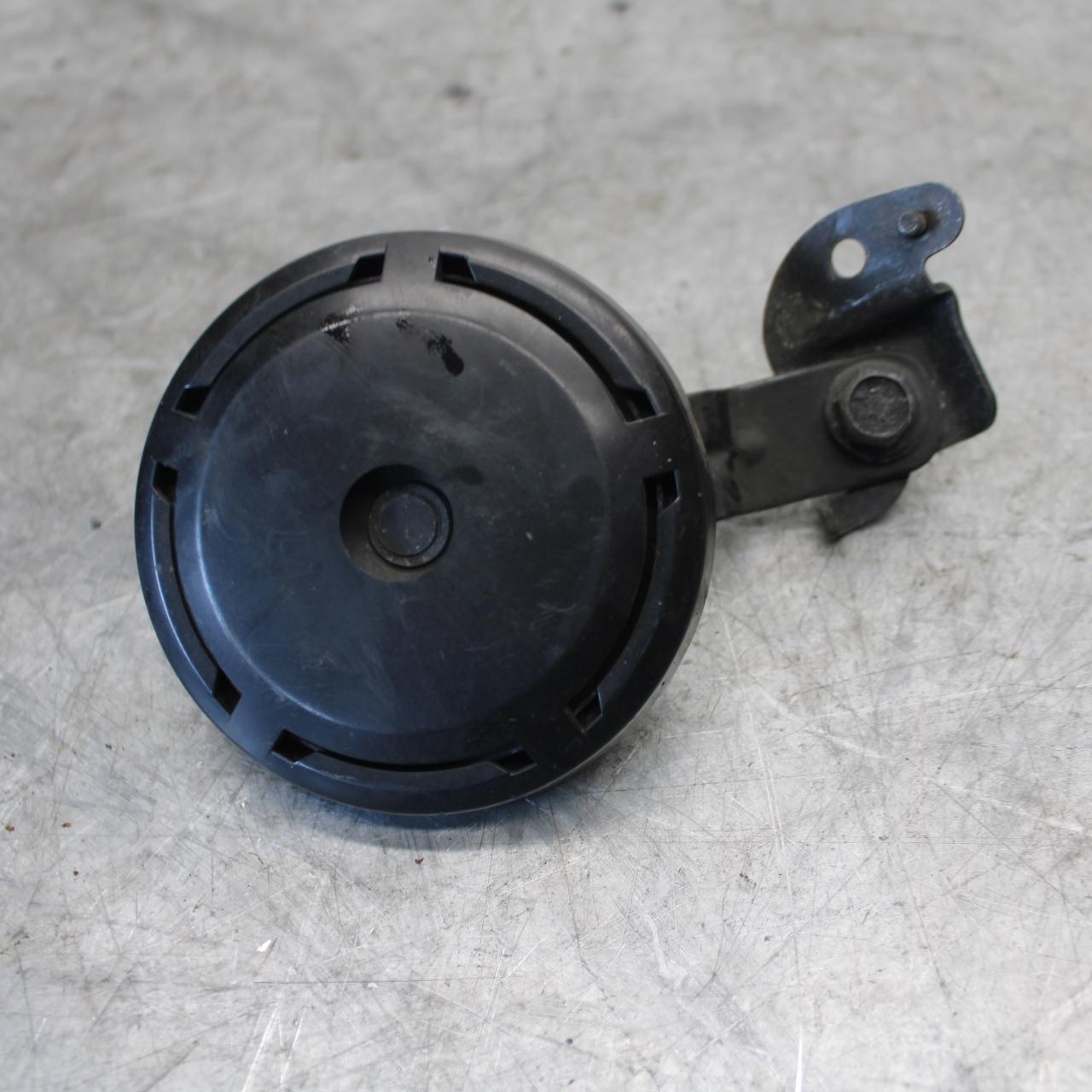 22-23 HUSQVARNA SVARTPILEN 401 HORN SIGNAL BB541