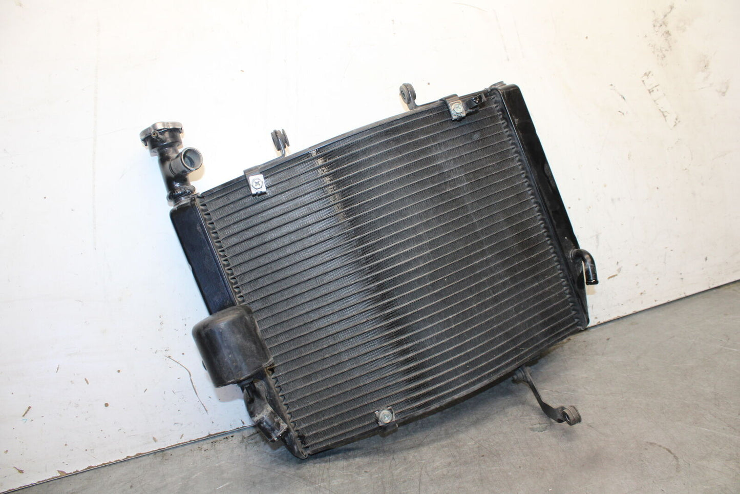 07-08 TRIUMPH DAYTONA 675 ENGINE RADIATOR MOTOR COOLER COOLING RADIATER BB685