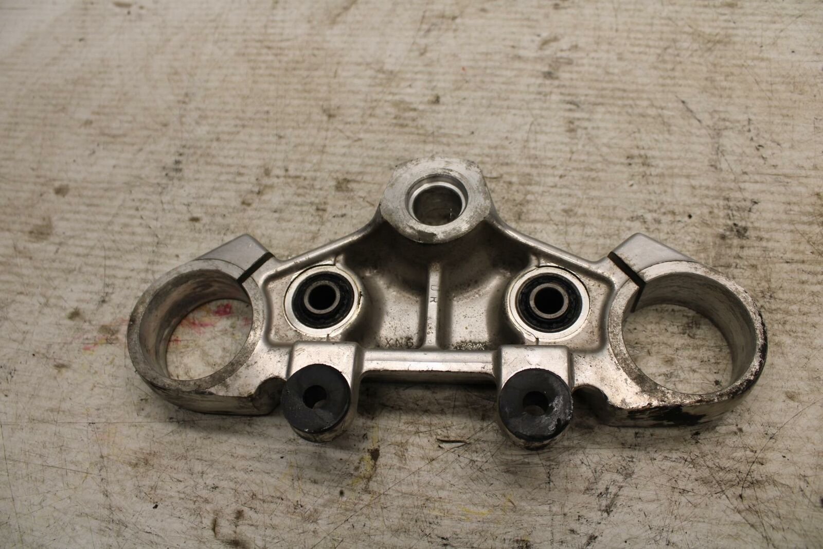 00-04 SUZUKI MARAUDER 800 VZ800 FORKS UPPER TRIPLE TREE CLAMP BB305