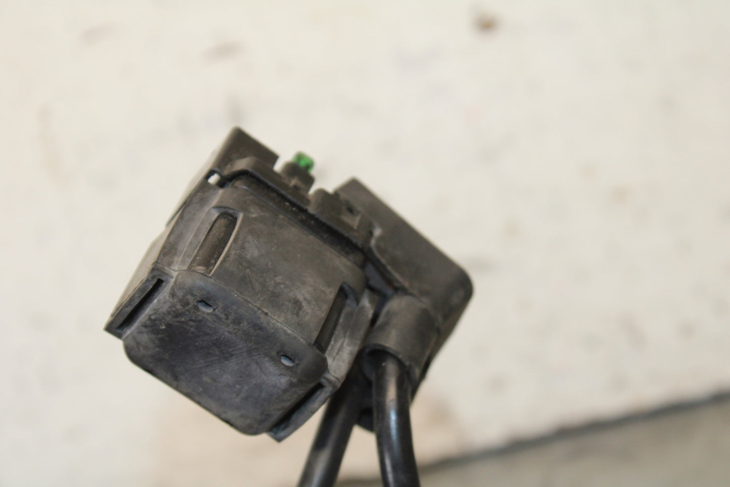 03-04 KAWASAKI NINJA ZX6RR ENGINE STARTER RELAY STARTING MOTOR SWITCH BB684