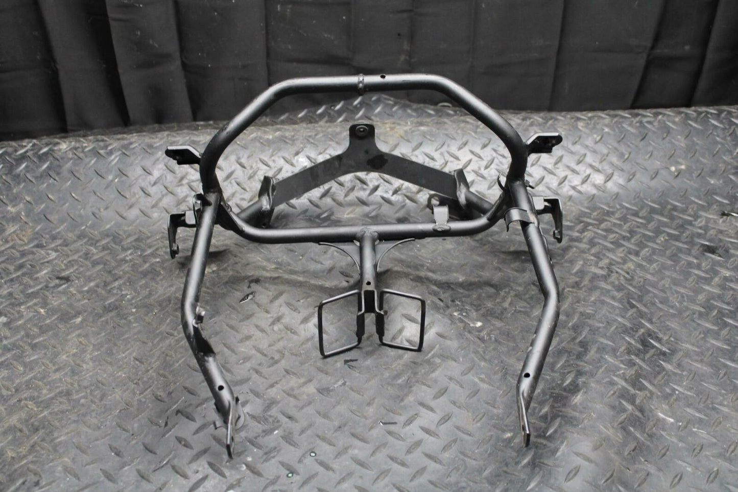 17 KAWASAKI NINJA 300 UPPER FAIRING MIRROR GAUGES STAY BRACKET BB215