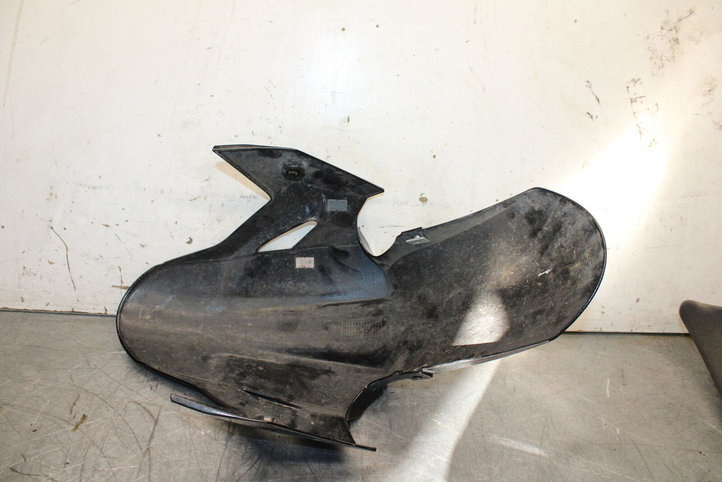 19-22 KAWASAKI Z400 FRONT WHEEL FENDER COWL FAIRING BB708