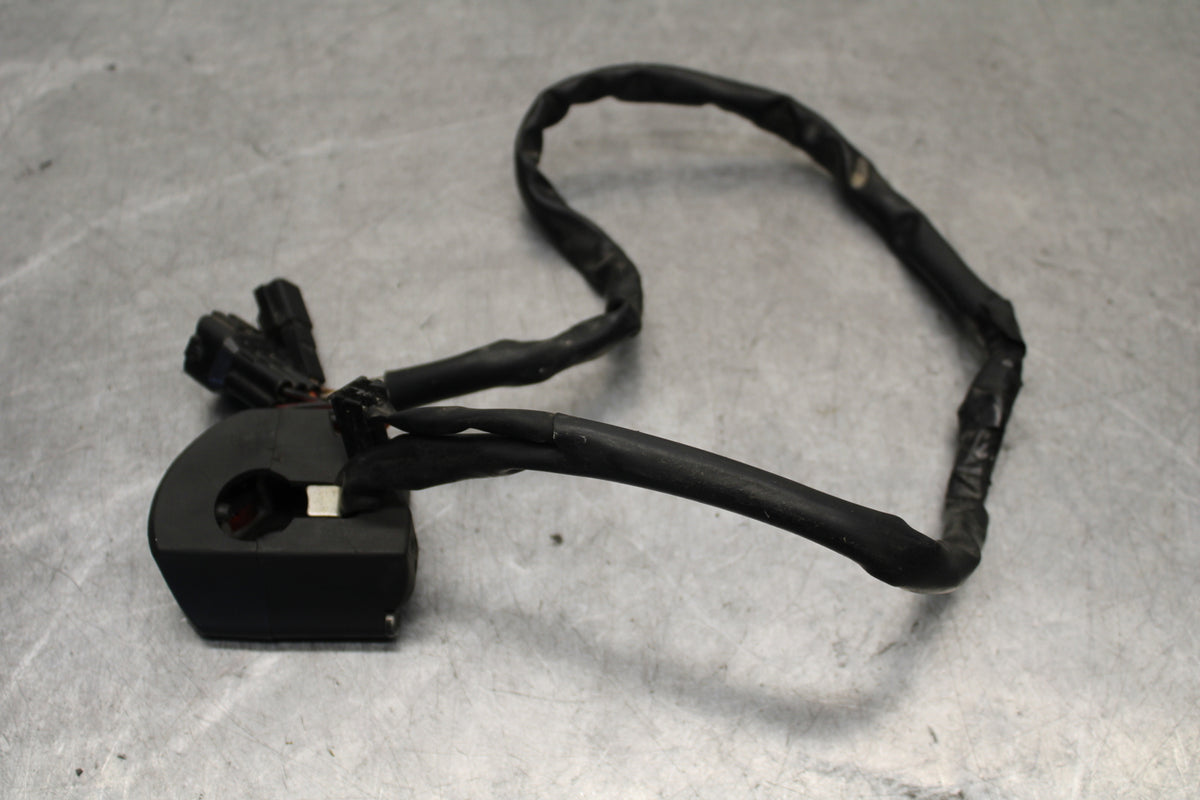 09-12 KAWASAKI NINJA ZX6R RIGHT CLIP ON KILL OFF START SWITCH SWITCHES BB656