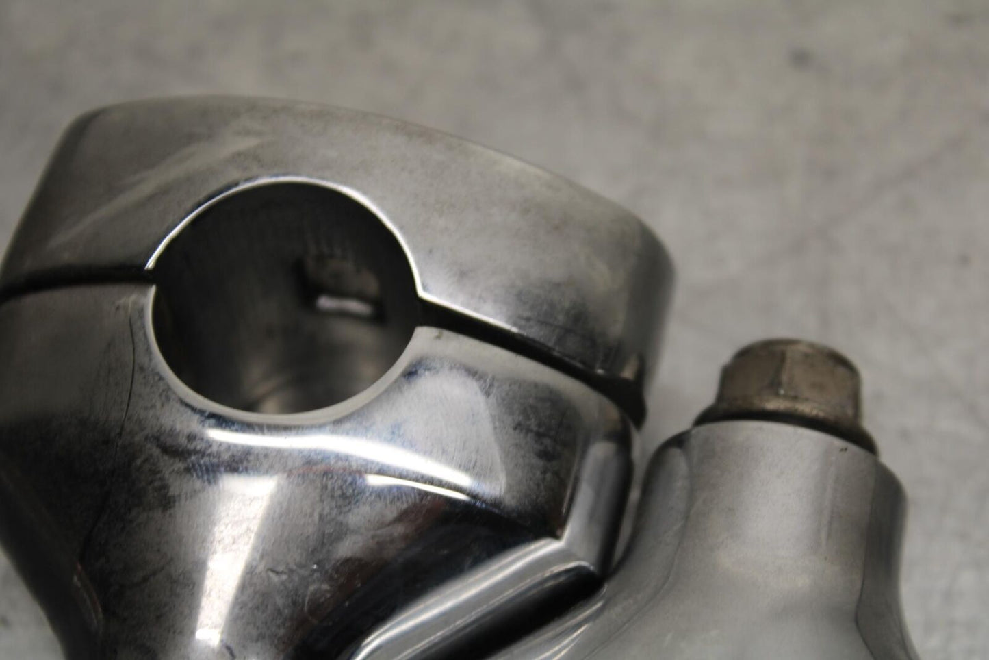 03-08 KAWASAKI VULCAN 1600 HANDLEBAR RISERS BB616