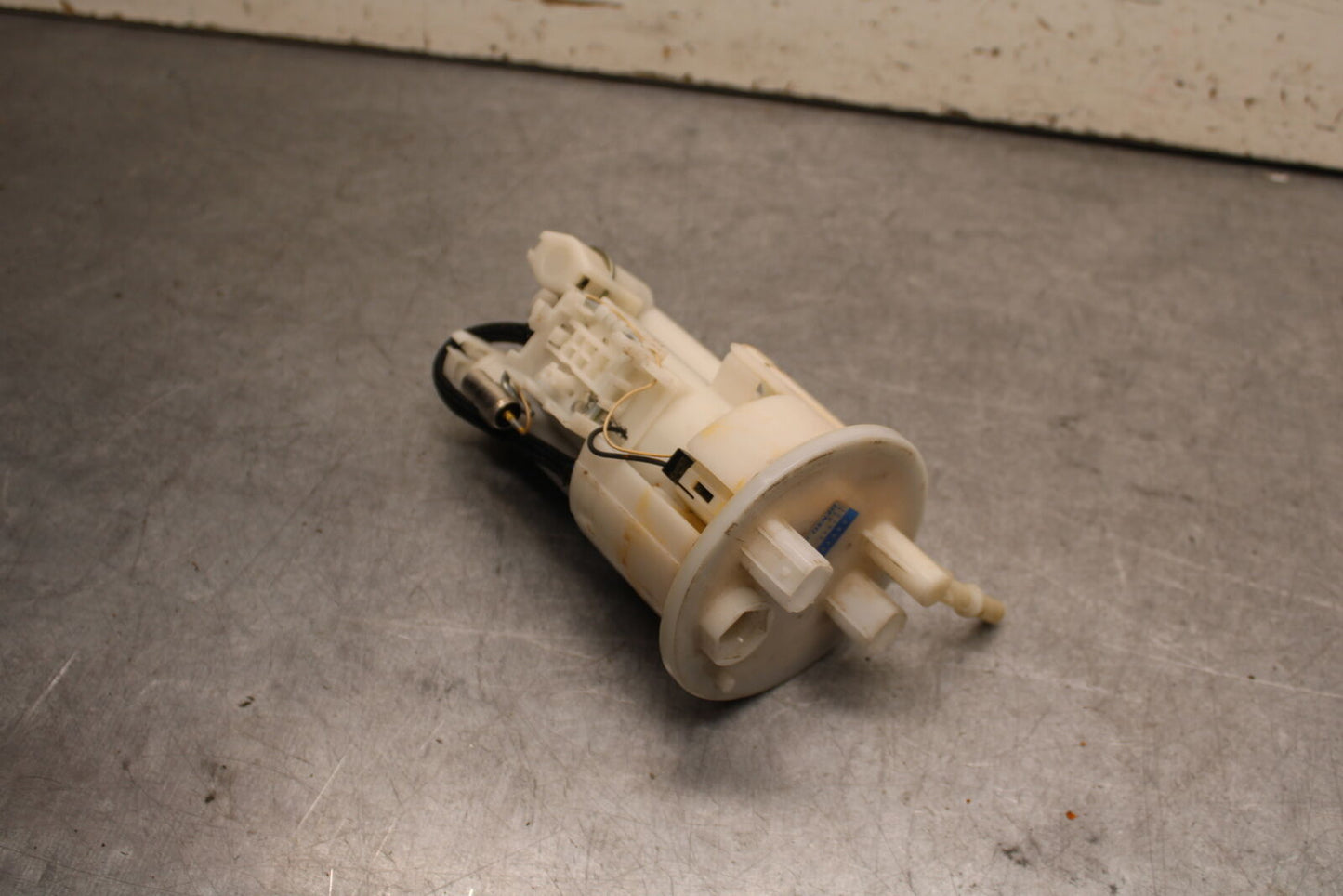 09-11 TRIUMPH DAYTONA 675 FUEL PUMP GAS PETROL SENDER UNIT BB652