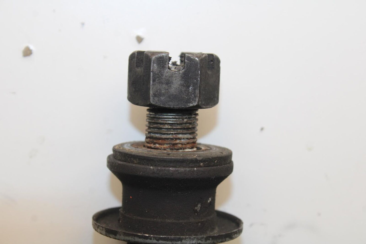 80-81 SUZUKI GS1000GL REAR AXLE BACK WHEEL RIM PIVOT BOLT AXEL BB103