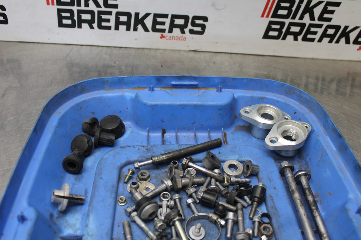 12 TRIUMPH STREET TRIPLE R MOUNTING BOLTS HARDWARE SCREWS BB914