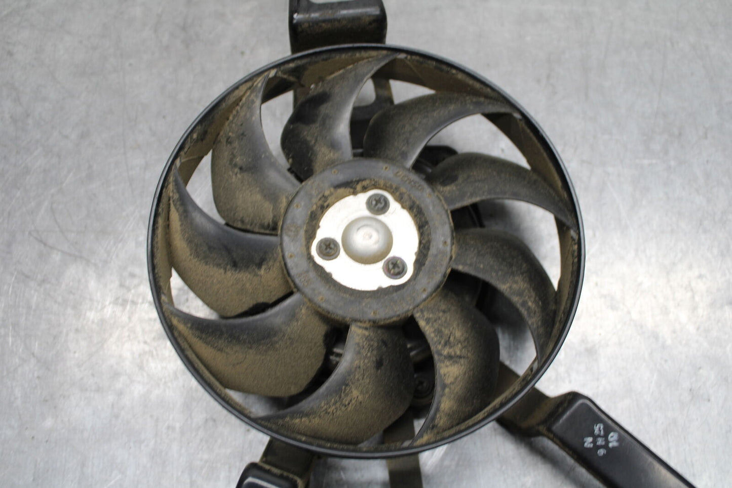 06-07 KAWASAKI NINJA ZX10R ENGINE RADIATOR COOLING FAN BB115