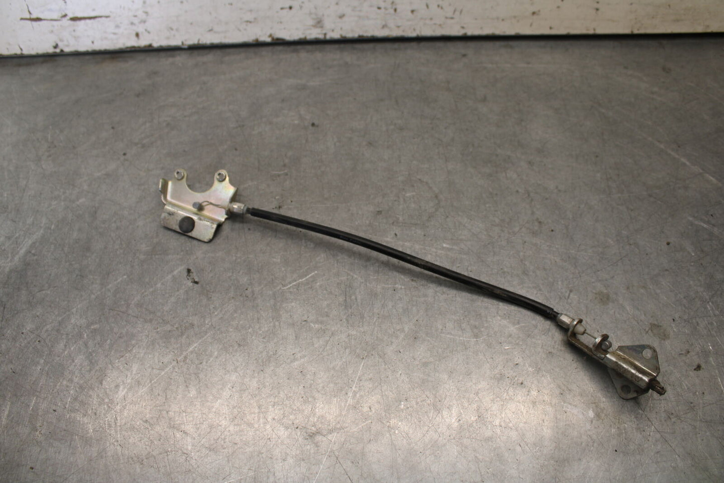 09-15 YAMAHA FZ6R REAR PASSENGER SEAT LATCH LOCK ASSEMBLY BB686