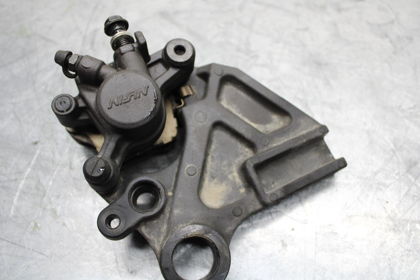 11-15 KAWASAKI ZX1000R REAR BACK BRAKE CALIPER W MOUNT BRACKET BB445