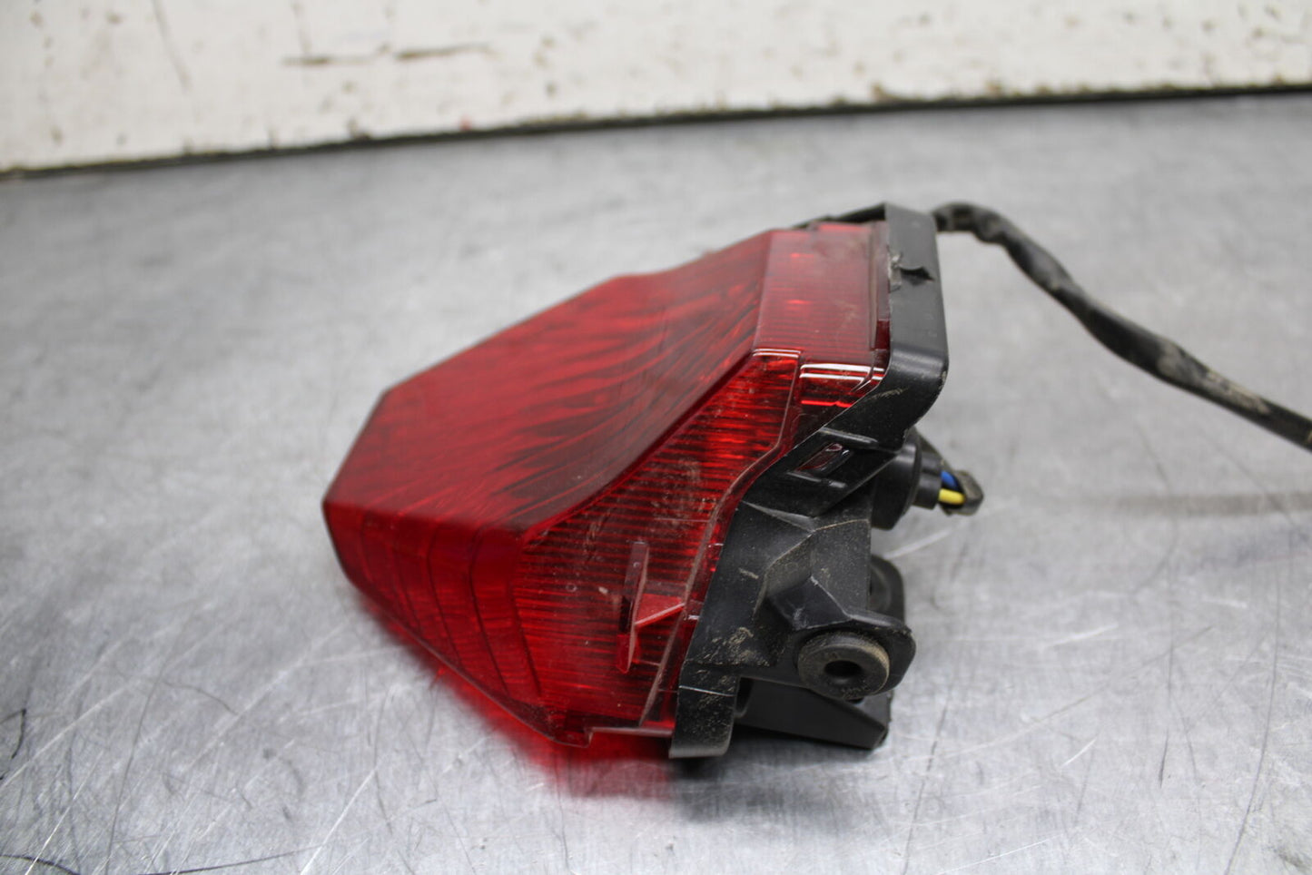 19-24 YAMAHA R3 REAR TAIL TAILLIGHT BACK BRAKE LIGHT BB736