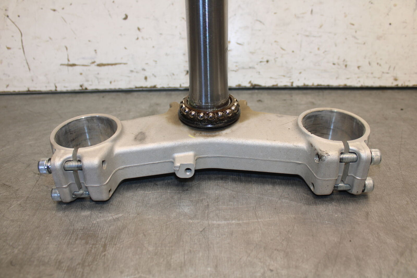 19-23 KAWASAKI NINJA ZX6R FRONT FORKS CLAMP LOWER TRIPLE TREE STEM BB701