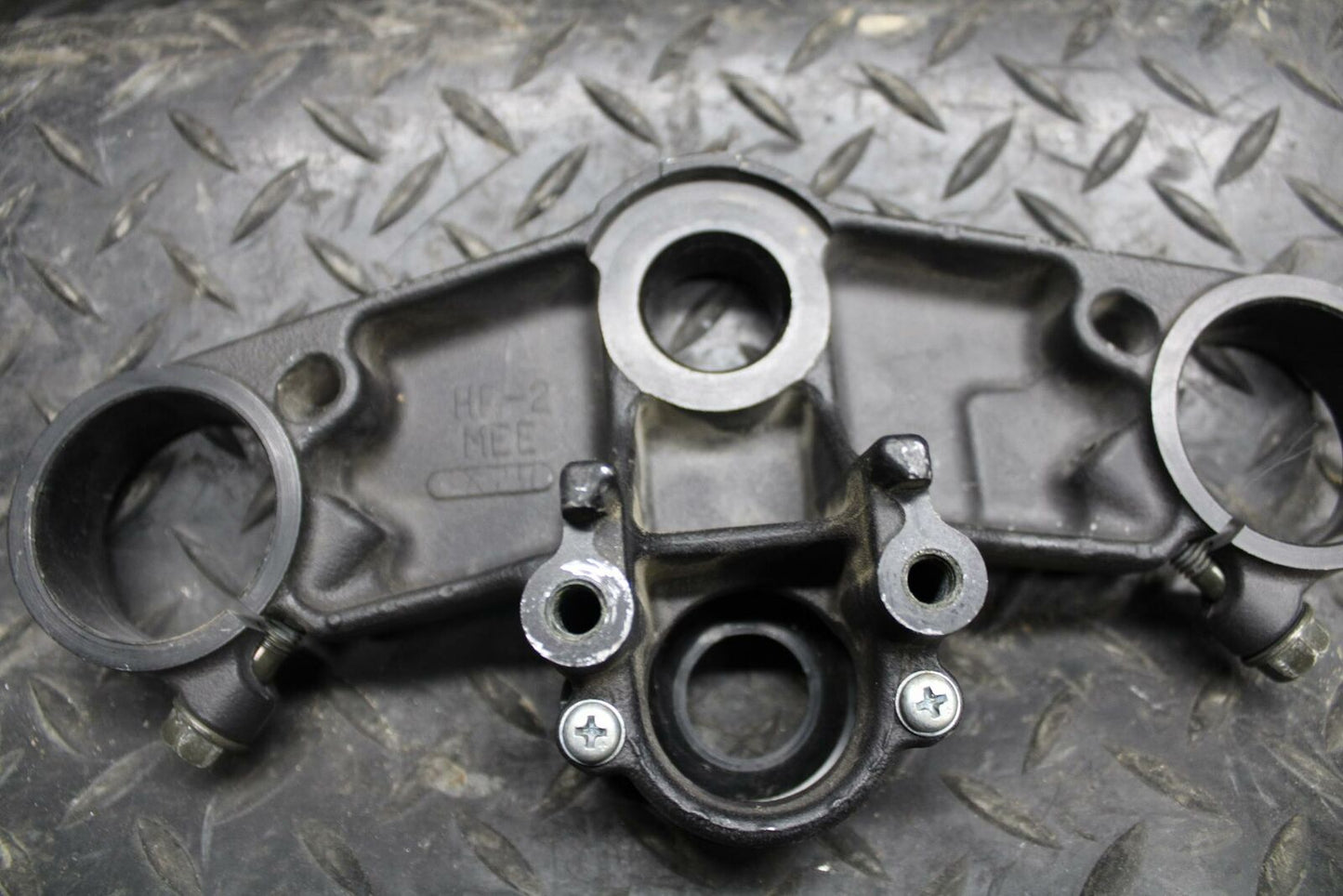 03-04 HONDA CBR600RR FORKS UPPER TRIPLE TREE CLAMP BB200