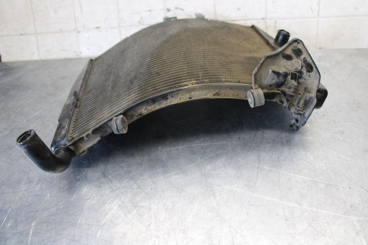2011 Honda CBR600RR ENGINE RADIATOR COOLER COOLING RADIATER 19010-MFJ-305 BB520