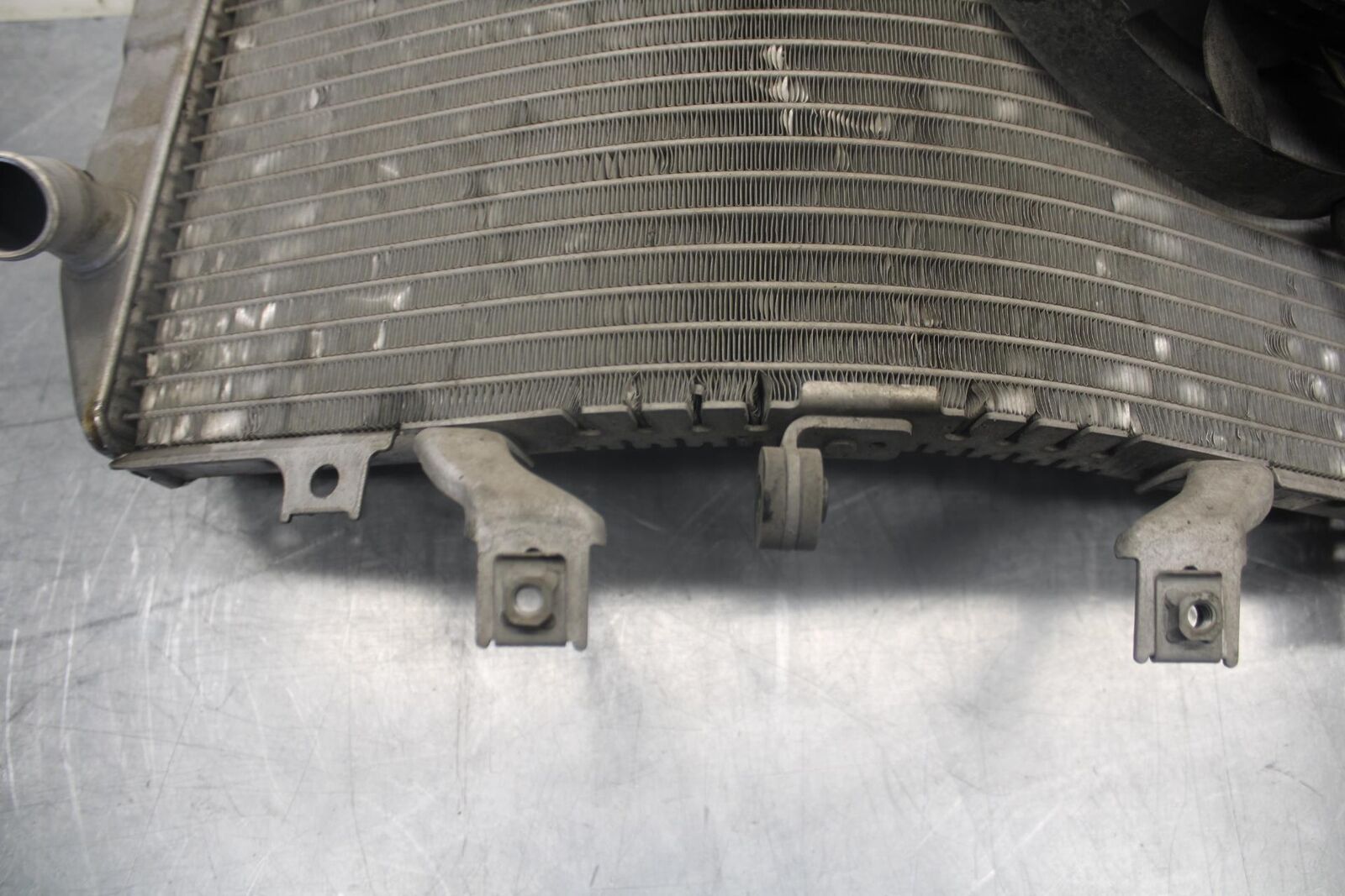 03-04 SUZUKI GSXR1000 ENGINE RADIATOR MOTOR COOLER COOLING  17710-40F20 BB459