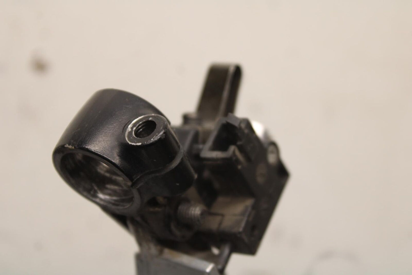 01-03 SUZUKI GSXR600 CLUTCH PERCH MOUNT WITH LEVER  BB633