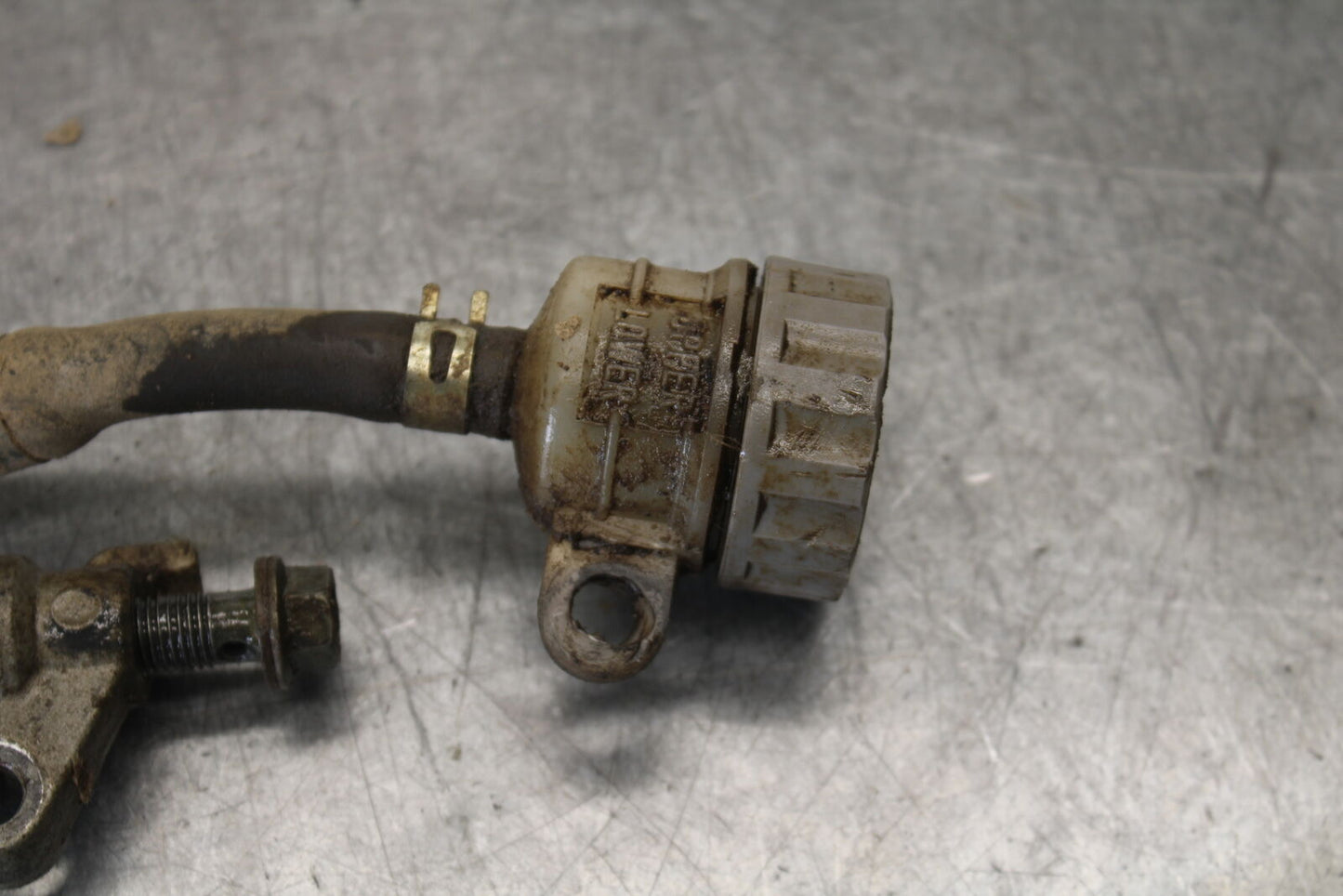 01-05 YAMAHA RAPTOR 660R REAR BACK BRAKE MASTER CYLINDER W RESERVOIR BB695