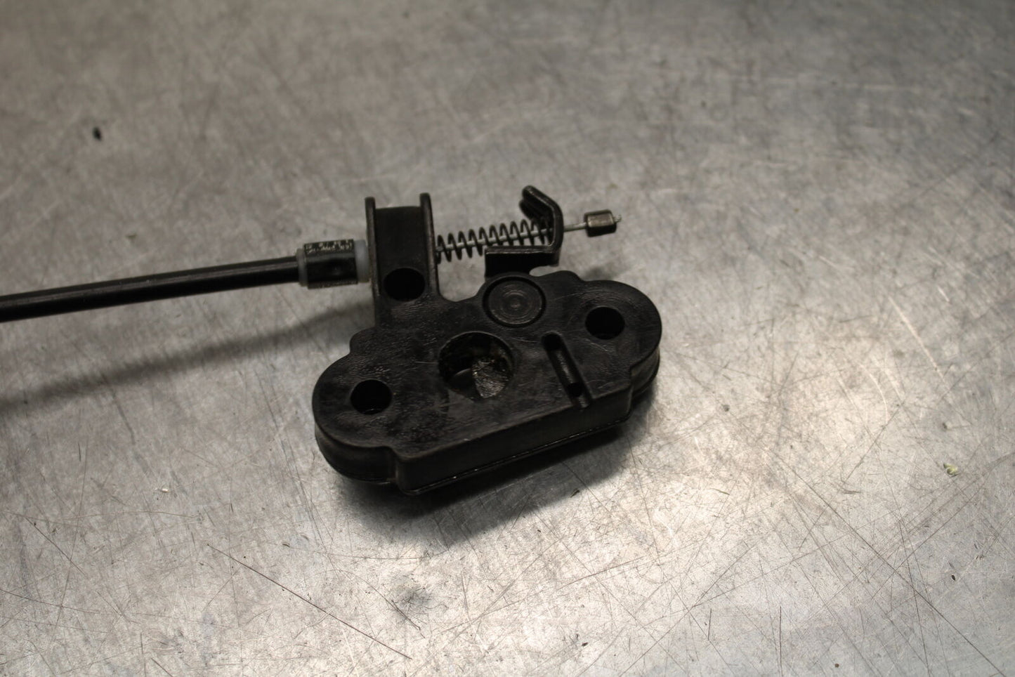 17-24 KTM 390 DUKE REAR PASSENGER SEAT LATCH LOCK ASSEMBLY BB734