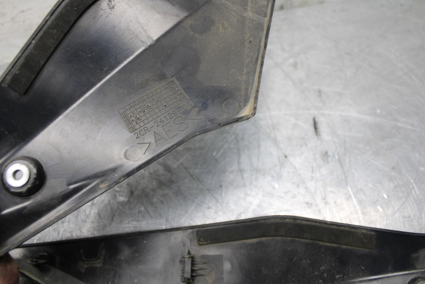 18 YAMAHA YZF R1 RIGHT LEFT GAS FUEL TANK PANELS COVERS TRIM SET COWLS BB473