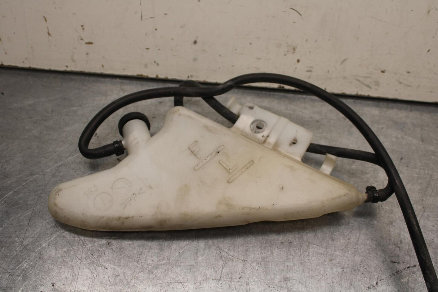 2011 Suzuki GSXR600 COOLANT WATER TANK RESERVOIR BOTTLE BB94