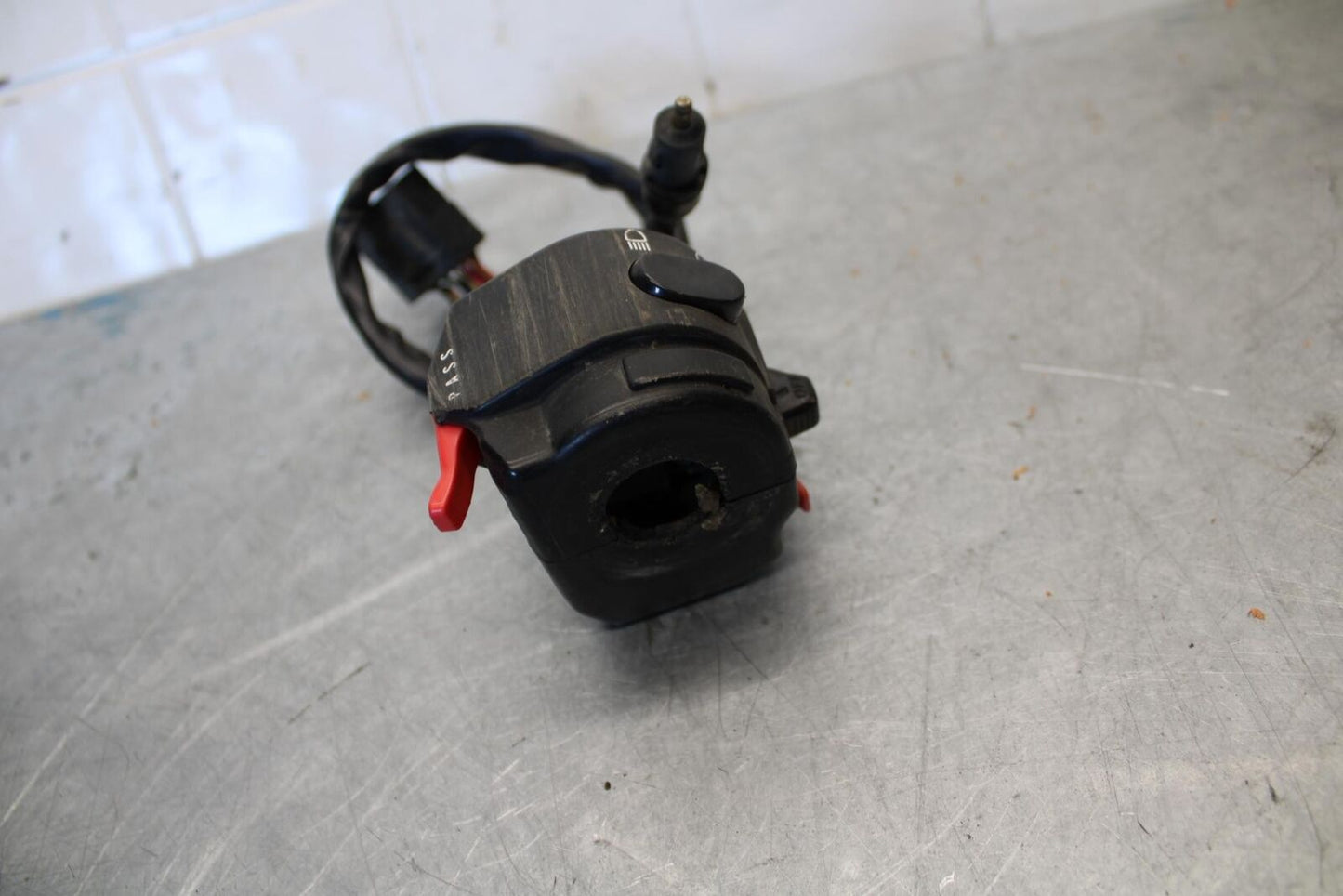 2006 Triumph Daytona 675 Triple LEFT CLIP ON HANDLE HORN SIGNALS SWITCH BB434
