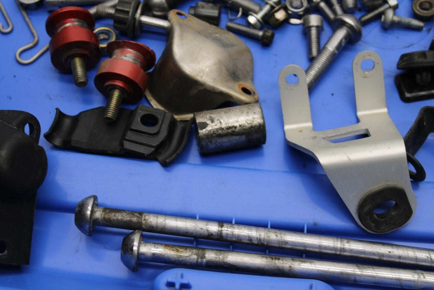 2012 Triumph Daytona 675R MISCELLANEOUS HARDWARE BOLTS SCREWS BB589