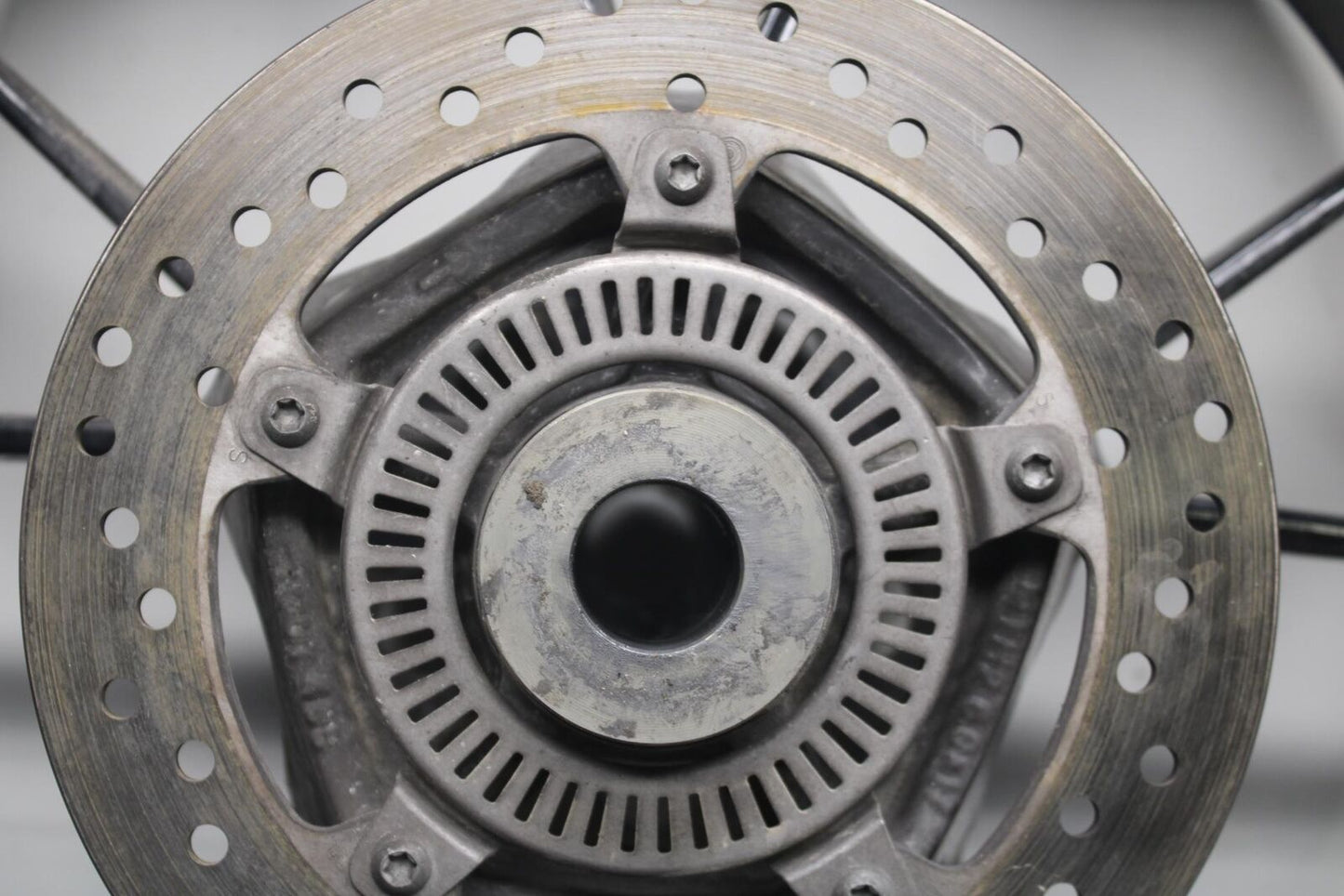 2016 BMW S1000R ABS REAR WHEEL AND ROTOR BACK BRAKE DISC BB604