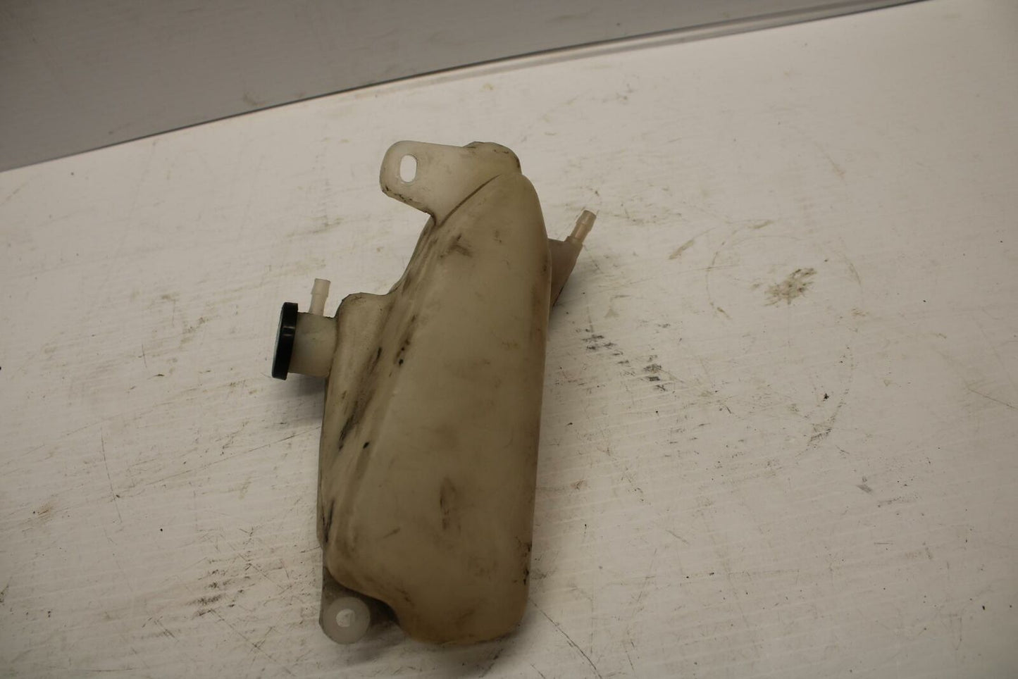 96 YAMAHA YZF750R COOLANT WATER TANK RESERVOIR BOTTLE BB237 #C