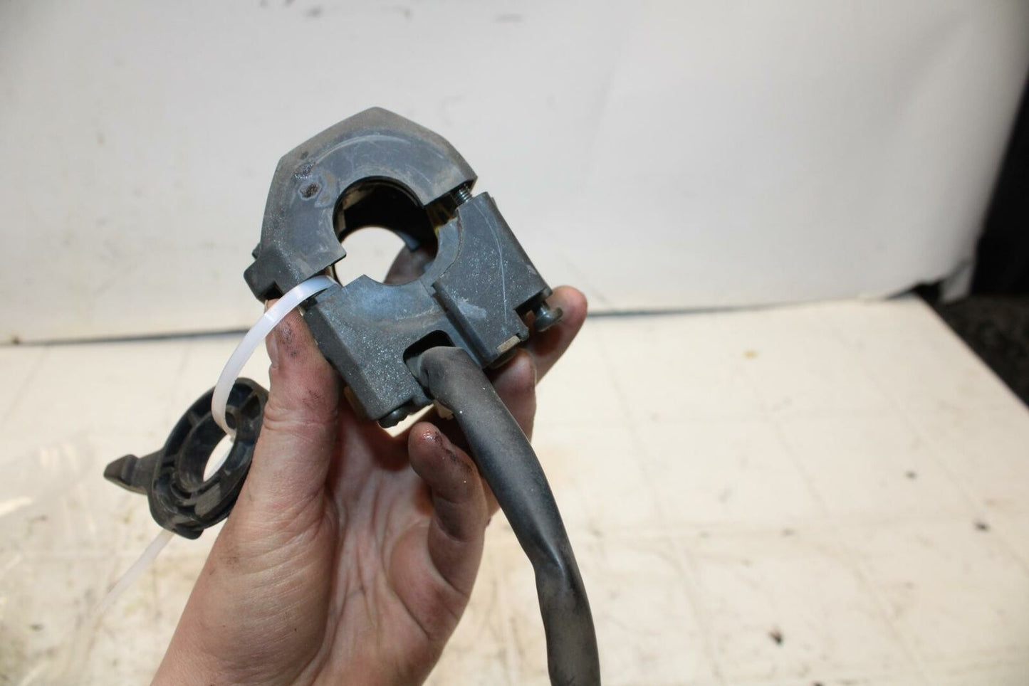 93 SUZUKI KATANA 600 GSX600F LEFT CLIP ON HANDLE HORN SIGNALS SWITCH BB400
