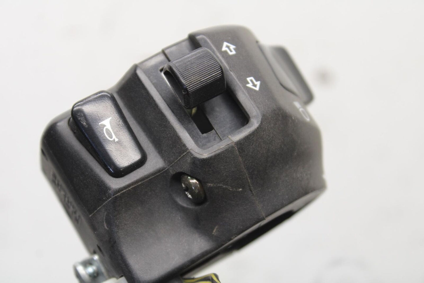 01-03 SUZUKI GSXR600 LEFT CLIP ON HANDLE HORN SIGNALS SWITCH  BB633