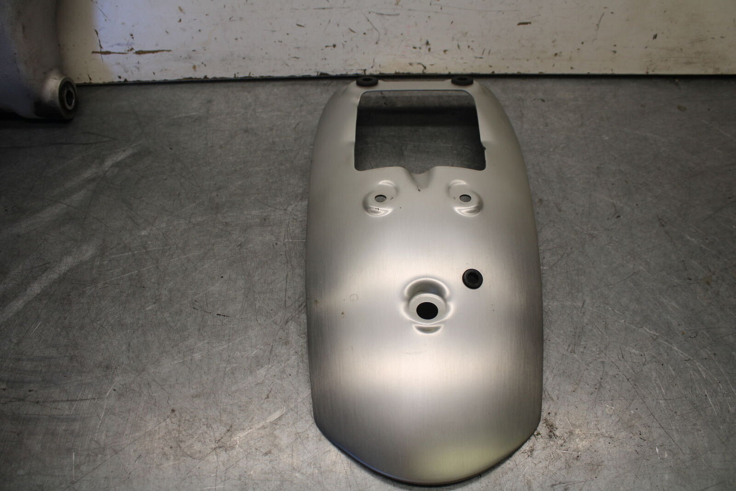 19-21 TRIUMPH SPEED TWIN 1200 REAR BACK FENDER MUD GUARD BB653