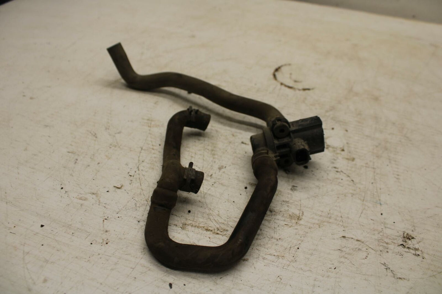 07-16 TRIUMPH STREET TRIPLE AIR VALVE SOLENOID TOP ENGINE SWITCH SENSOR BB361