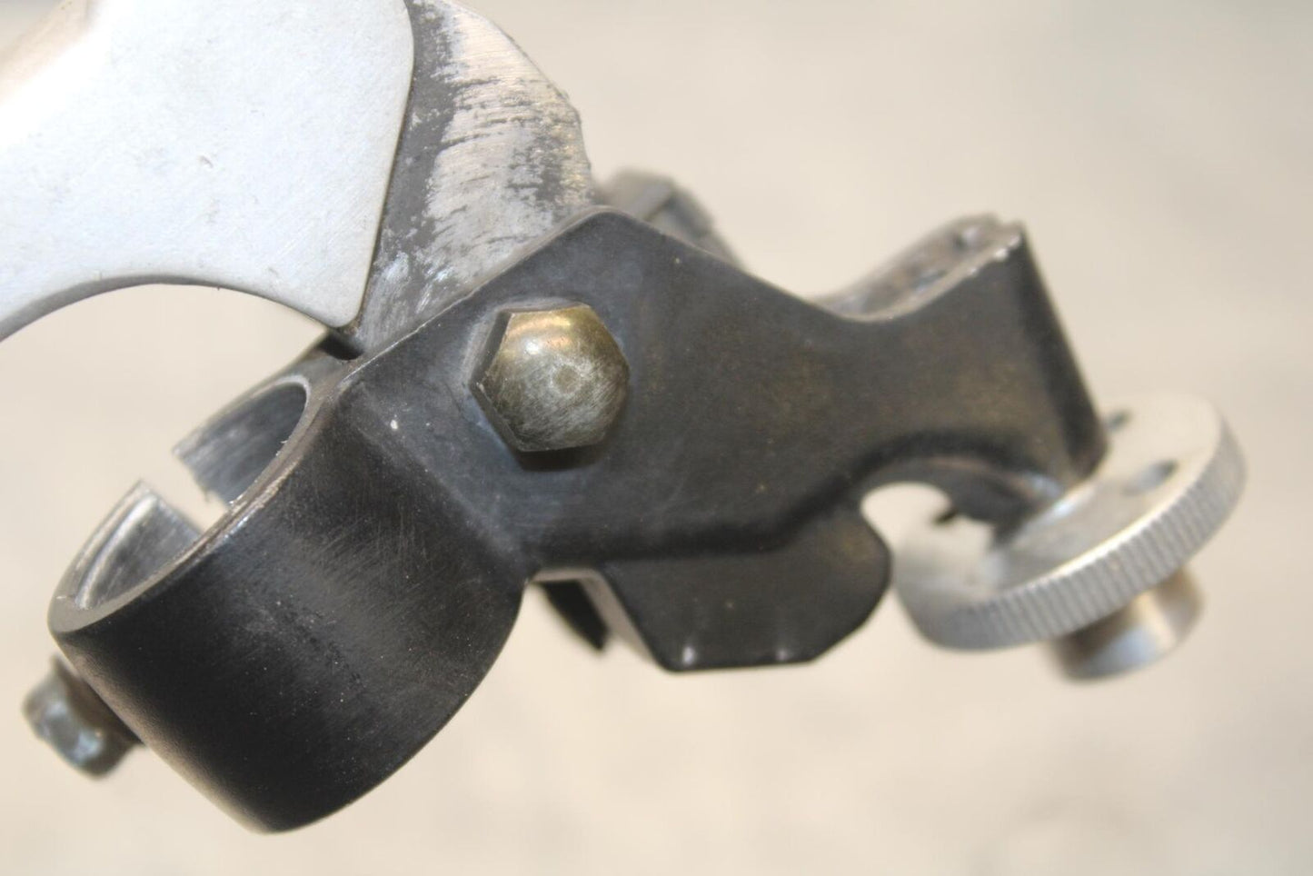 1999 Suzuki GSXR600 CLUTCH PERCH MOUNT WITH LEVER 57500-40F11 BB608