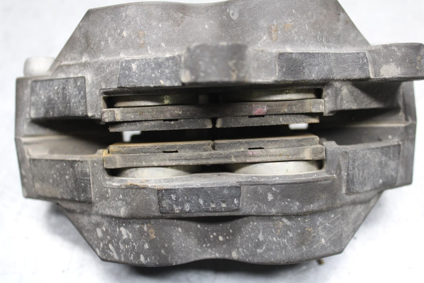 2001 Suzuki GSXR600 RIGHT LEFT FRONT BRAKE CALIPER SET PAIR CALIPERS BB59