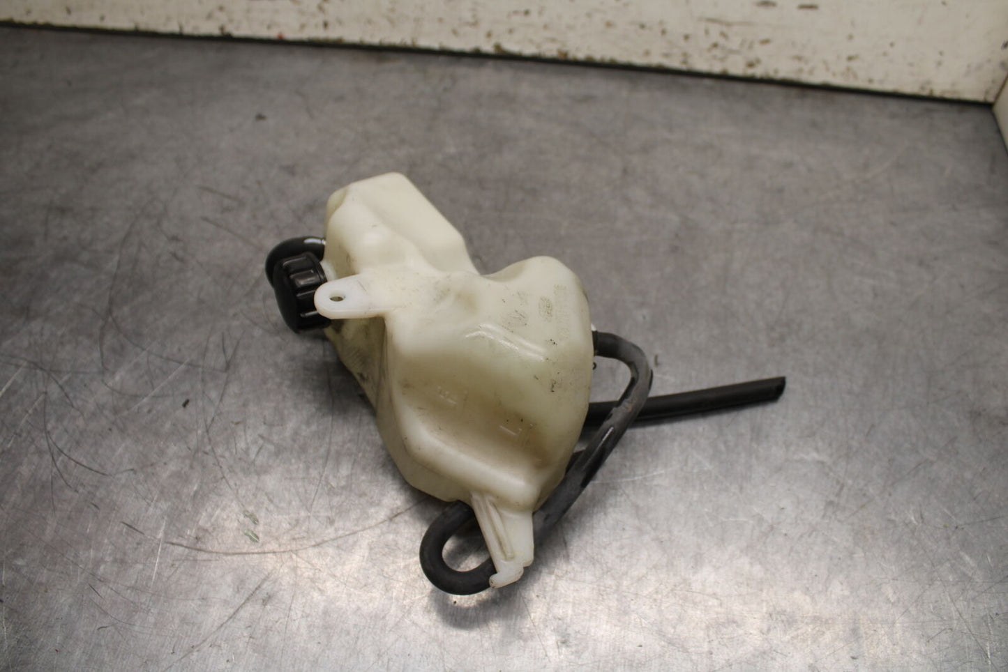 19-22 KAWASAKI Z400 COOLANT WATER TANK RESERVOIR BOTTLE BB738