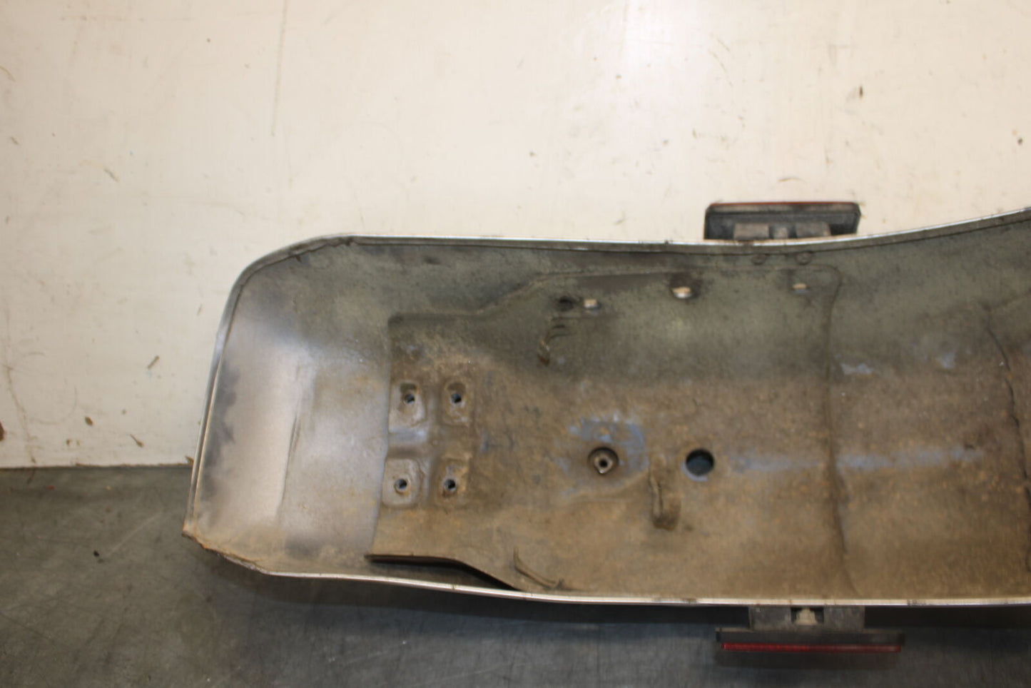 87-03 SUZUKI INTRUDER 1400 VS1400GLP REAR BACK WHEEL FENDER MUD GUARD BB702