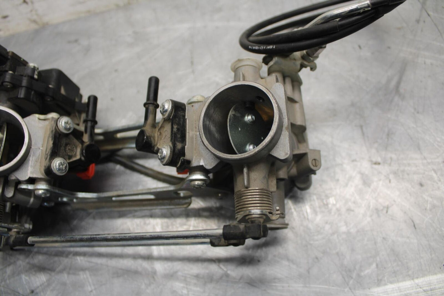 2017 Suzuki SV650X SV650AL7 ABS MAIN FUEL INJECTORS / THROTTLE BODIES BB511