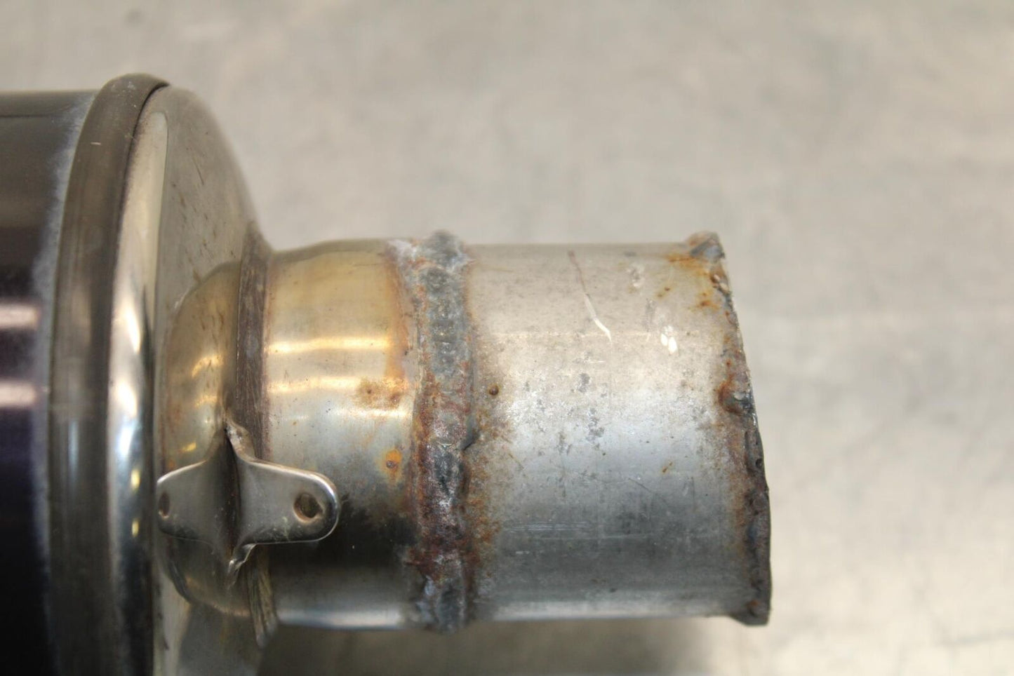 1999 Suzuki GSXR600 EXHAUST PIPE MUFFLER SLIP ON CAN SILENCER BB608
