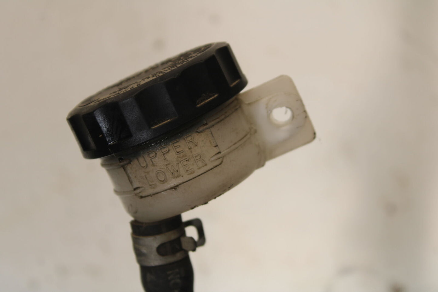 01-06 TRIUMPH TIGER 955I REAR BACK BRAKE MASTER CYLINDER W RESERVOIR BB693