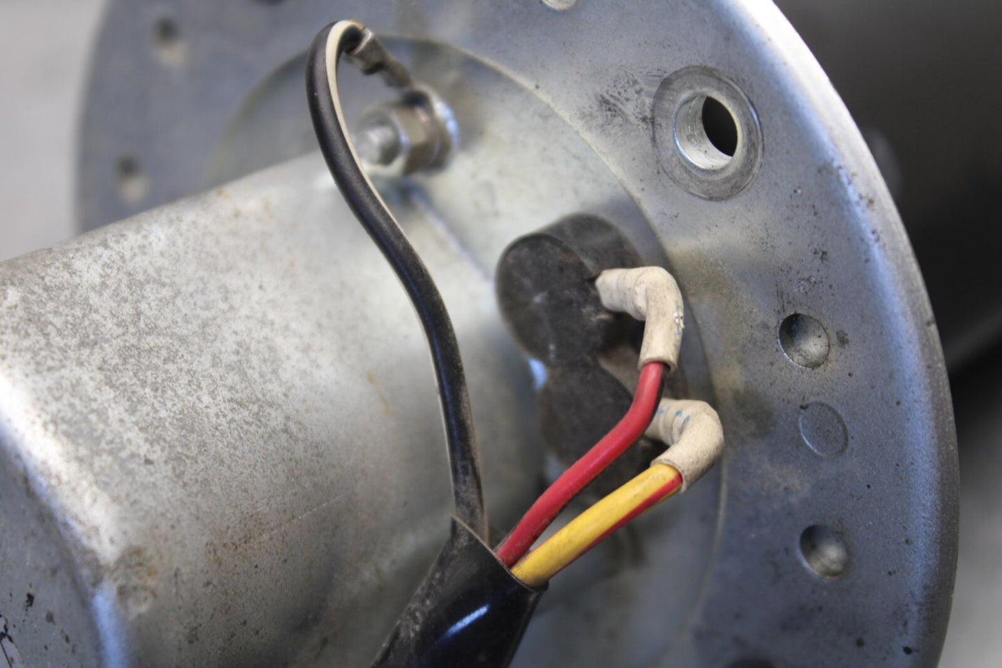 04-05 SUZUKI GSXR600 FUEL PUMP GAS PETROL SENDER UNIT 15100-29G00 BB658