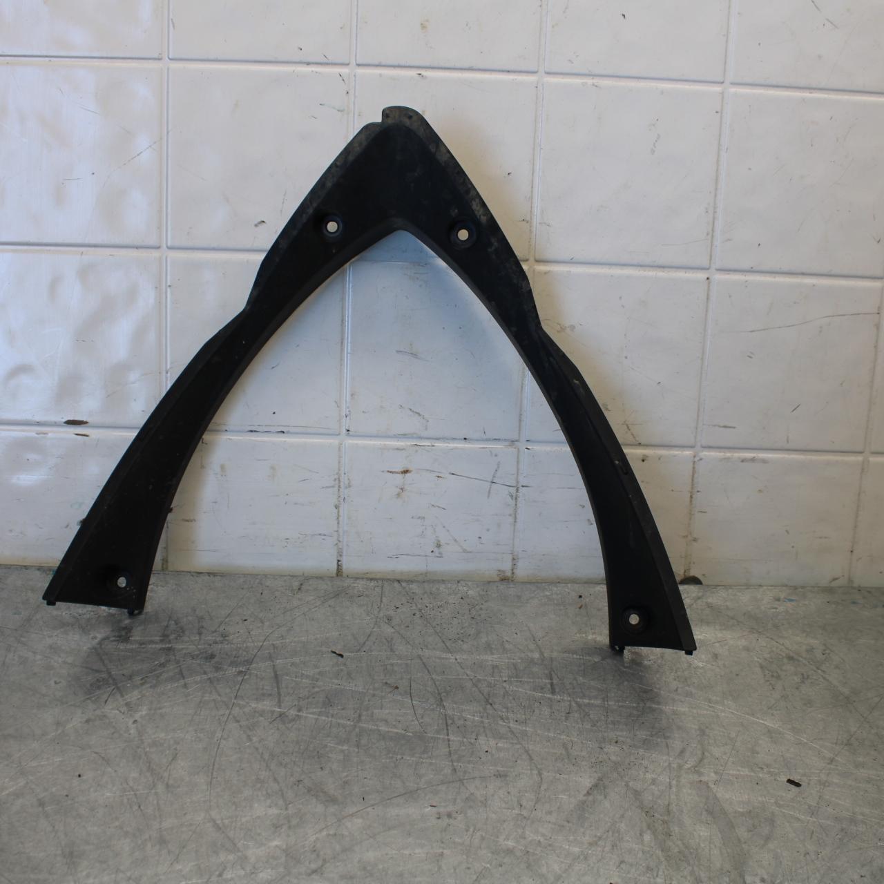 17-18 YAMAHA YZF R3 FRONT LOWER INNER EXHAUST V FAIRING COWL GUARD BB438