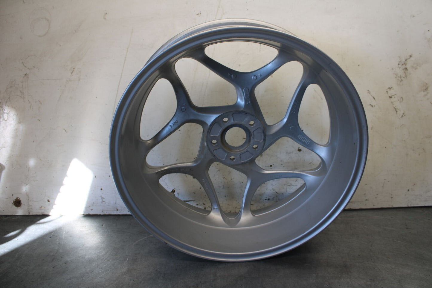 06-12 BMW F800ST REAR WHEEL BACK RIM BB291