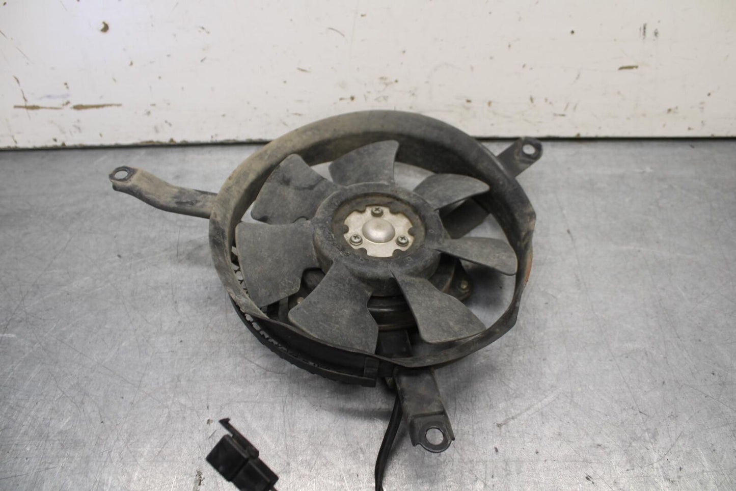 01-03 SUZUKI GSXR600 ENGINE RADIATOR COOLING FAN 17800-35F00 BB633