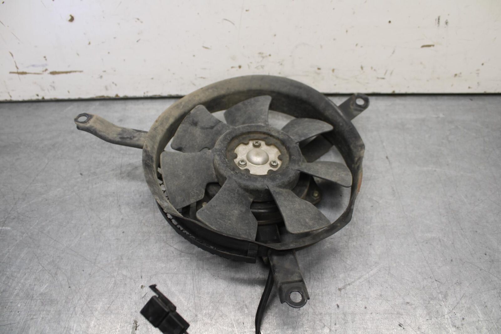 01-03 SUZUKI GSXR600 ENGINE RADIATOR COOLING FAN 17800-35F00 BB633