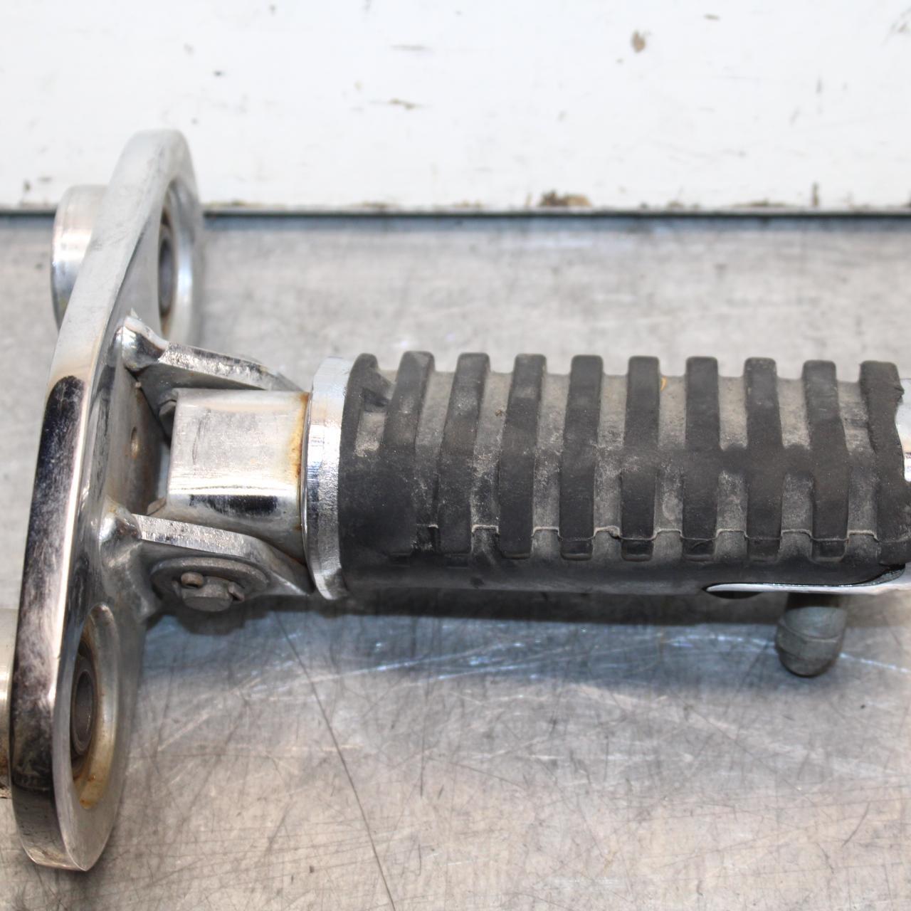 97-03 HONDA SHADOW ACE 750 VT750C RIGHT REAR FOOT REST PEG STEP BB618