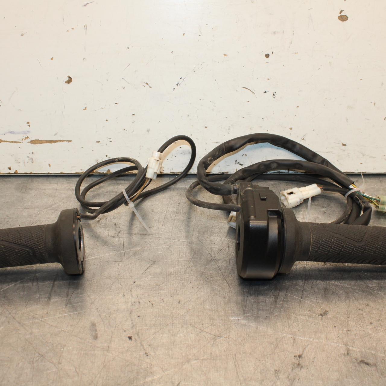21-23 KTM 890 ADVENTURE RIGHT LEFT HEATED CLIPON HANDLEBAR GRIPS PAIR SET BB629