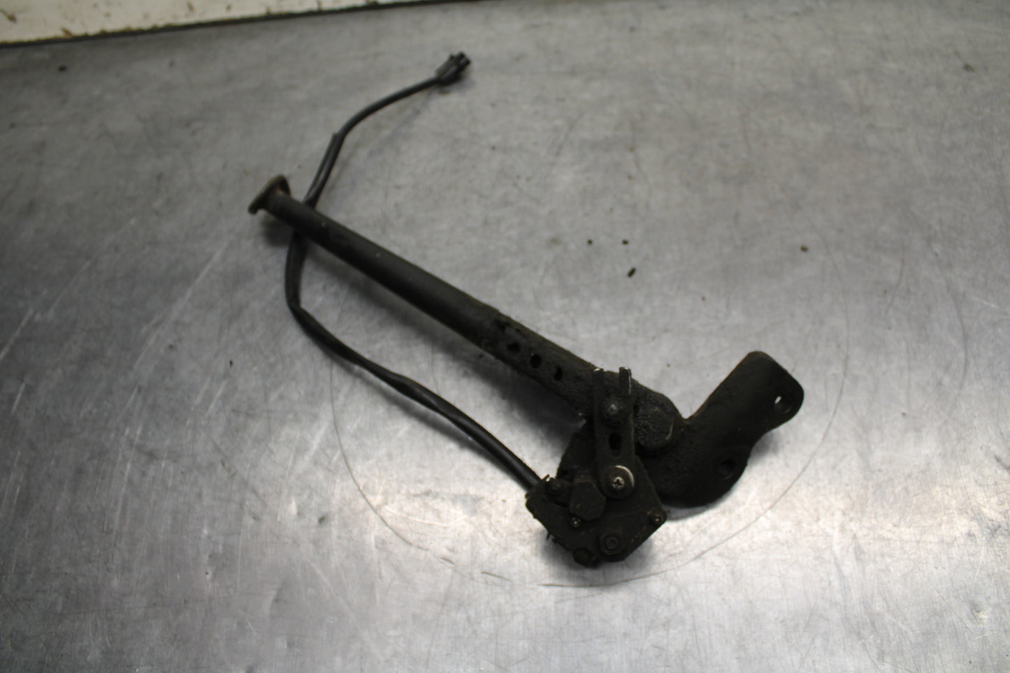 12-13 KAWASAKI Z1000 KICKSTAND SIDE KICK STAND BB743