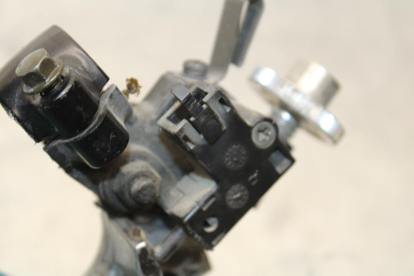 1999 Suzuki GSXR600 CLUTCH PERCH MOUNT WITH LEVER 57500-40F11 BB580