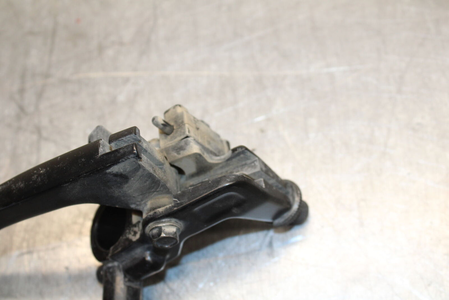 19-22 KAWASAKI Z400 CLUTCH PERCH MOUNT WITH LEVER BB708