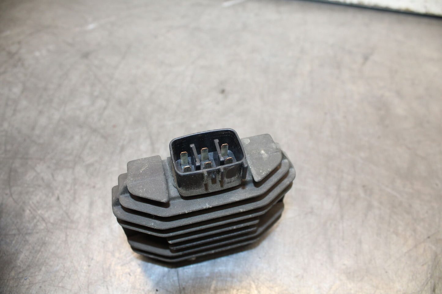 99-00 YAMAHA V STAR 1100 RECTIFIER VOLTAGE REGULATOR BB711